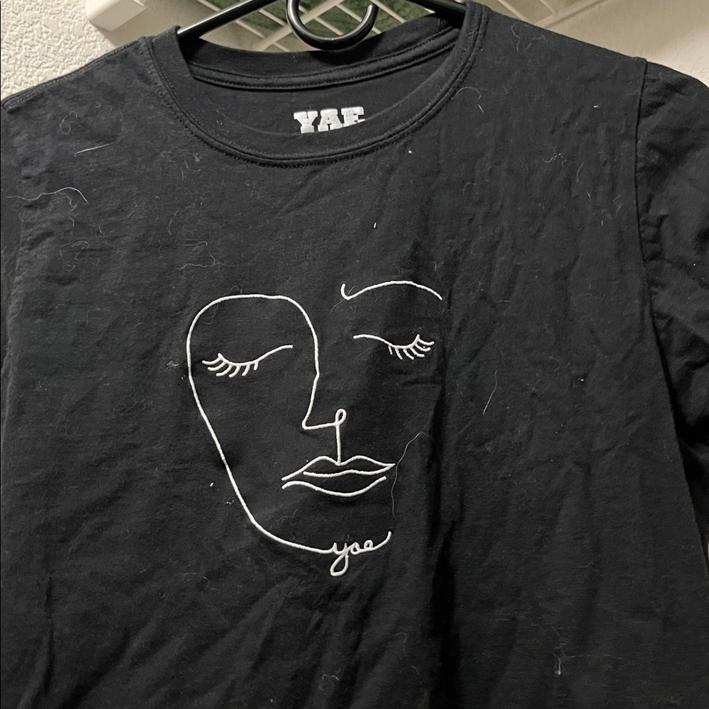 black graphic tee - Picture 2 of 3